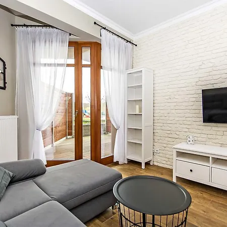 Four - Neptun Park By Oneapartments *