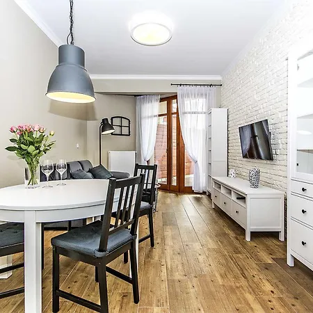 Four - Neptun Park By Oneapartments Lägenhet *