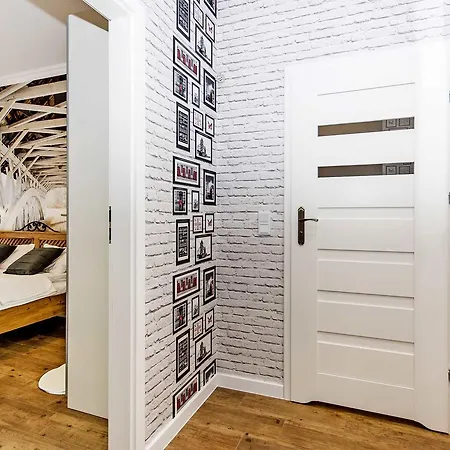 Four - Neptun Park By Oneapartments *